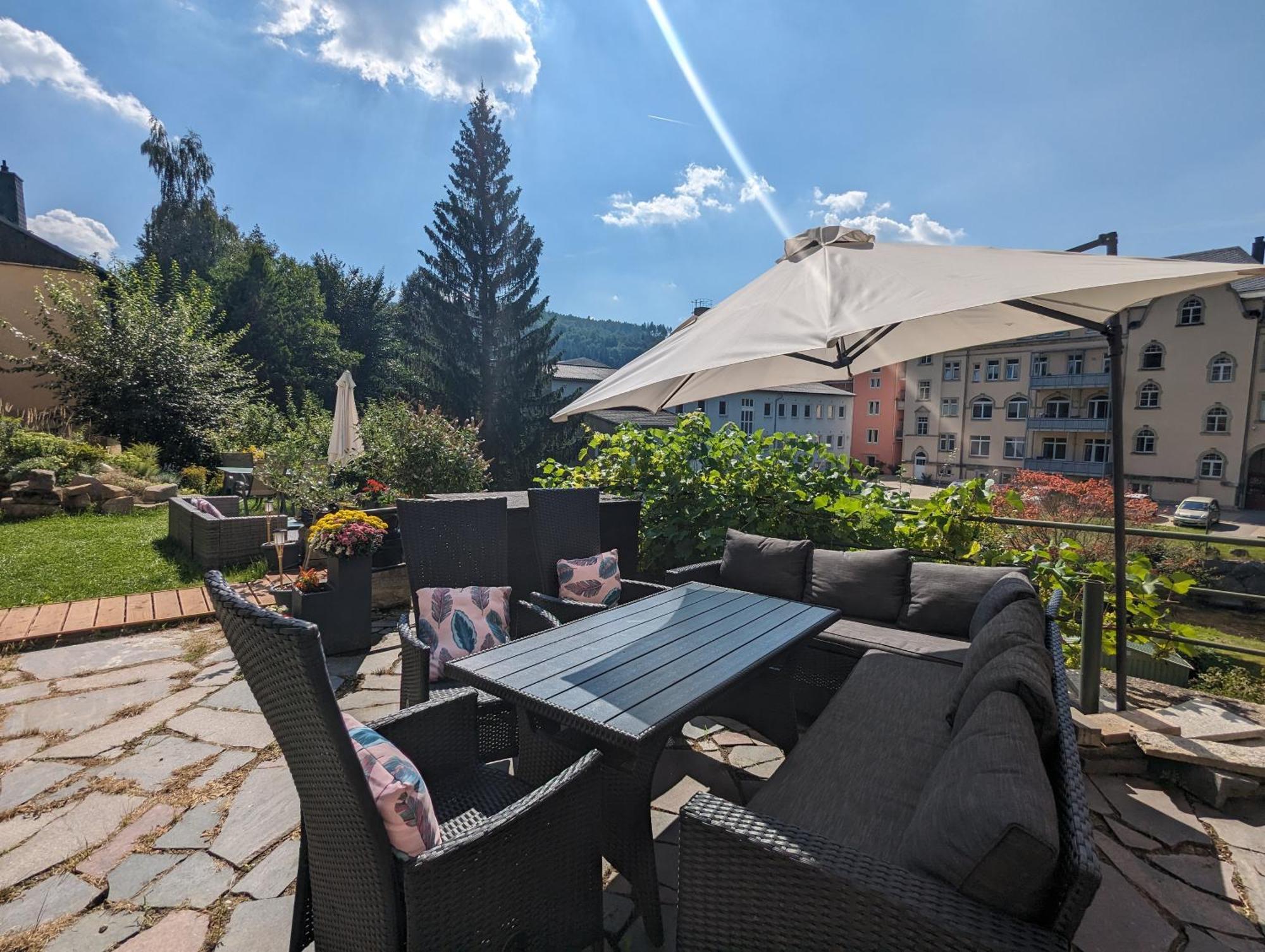 Hw3 - Urlaubsmagie - Helle, Grosse Wohnung Mit Pool Sebnitz Exterior photo