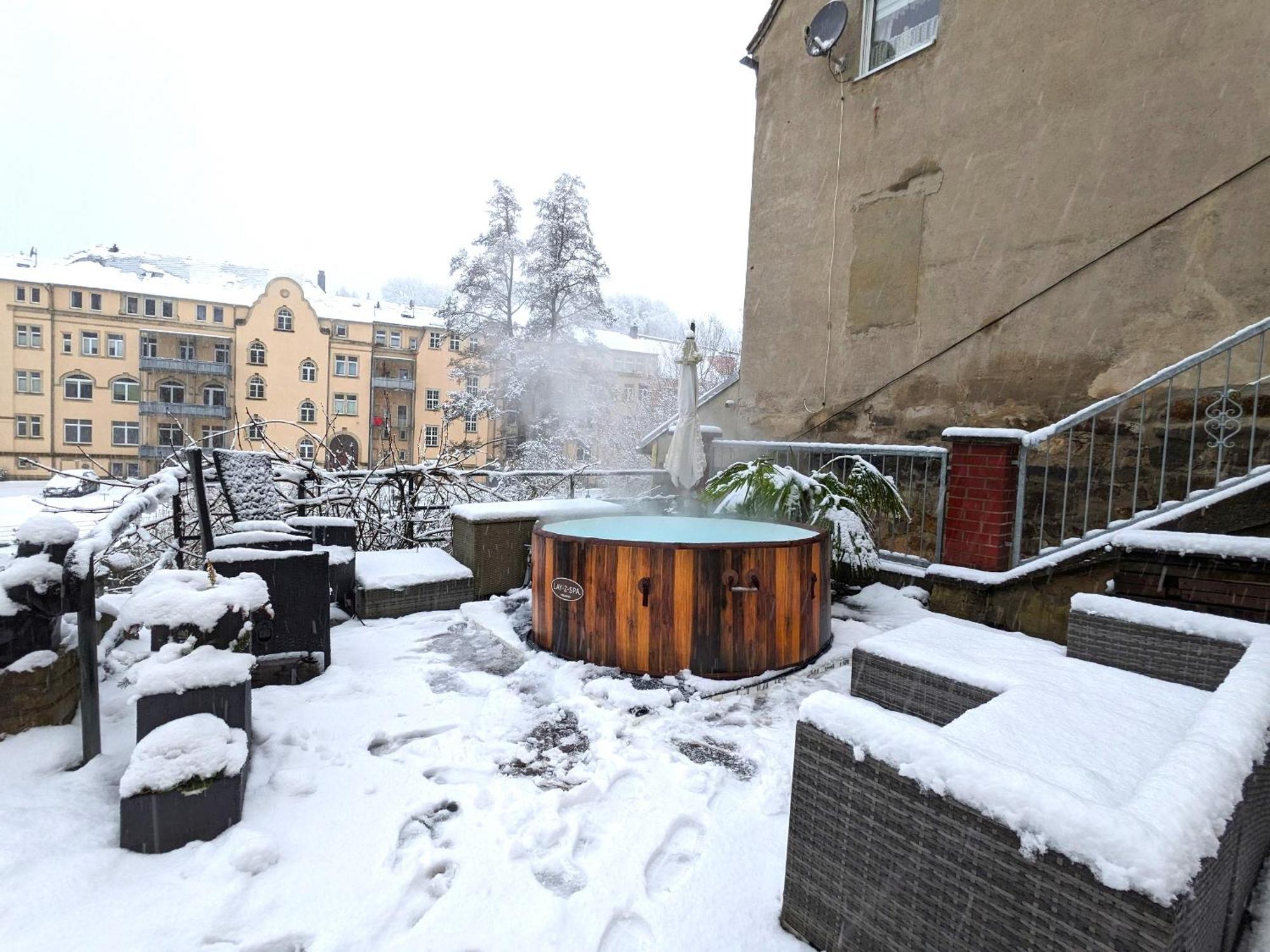 Hw3 - Urlaubsmagie - Helle, Grosse Wohnung Mit Pool Sebnitz Exterior photo