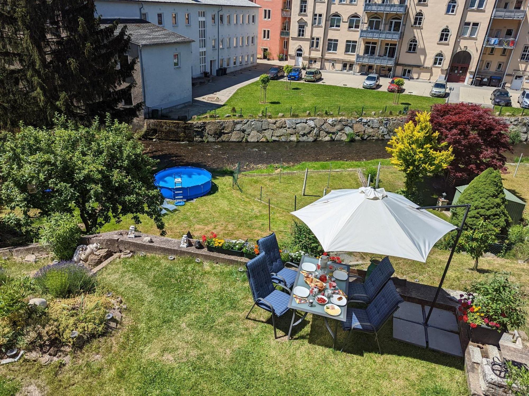 Hw3 - Urlaubsmagie - Helle, Grosse Wohnung Mit Pool Sebnitz Exterior photo